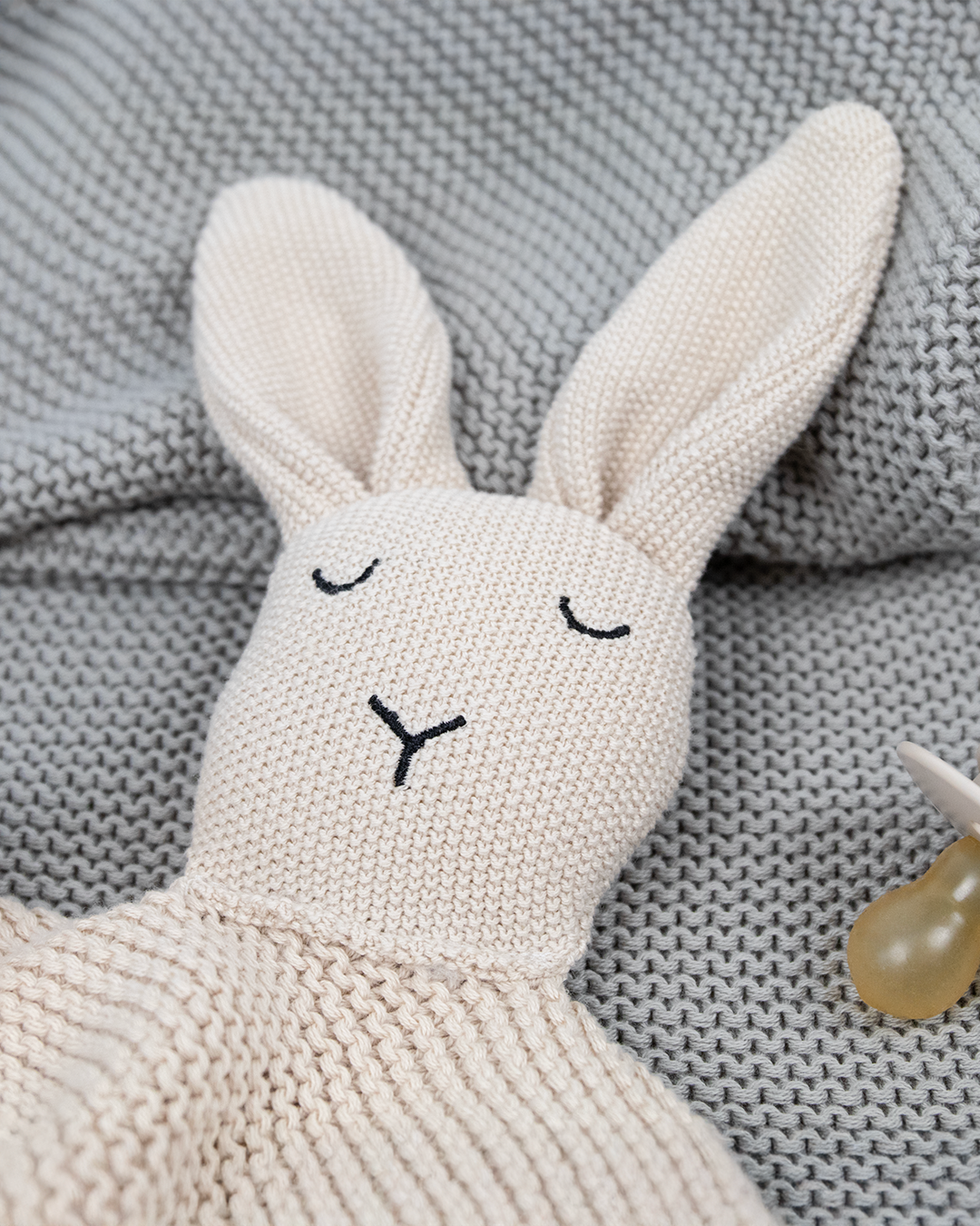 Baby Kuscheldecke mit Hasenkopf Beige