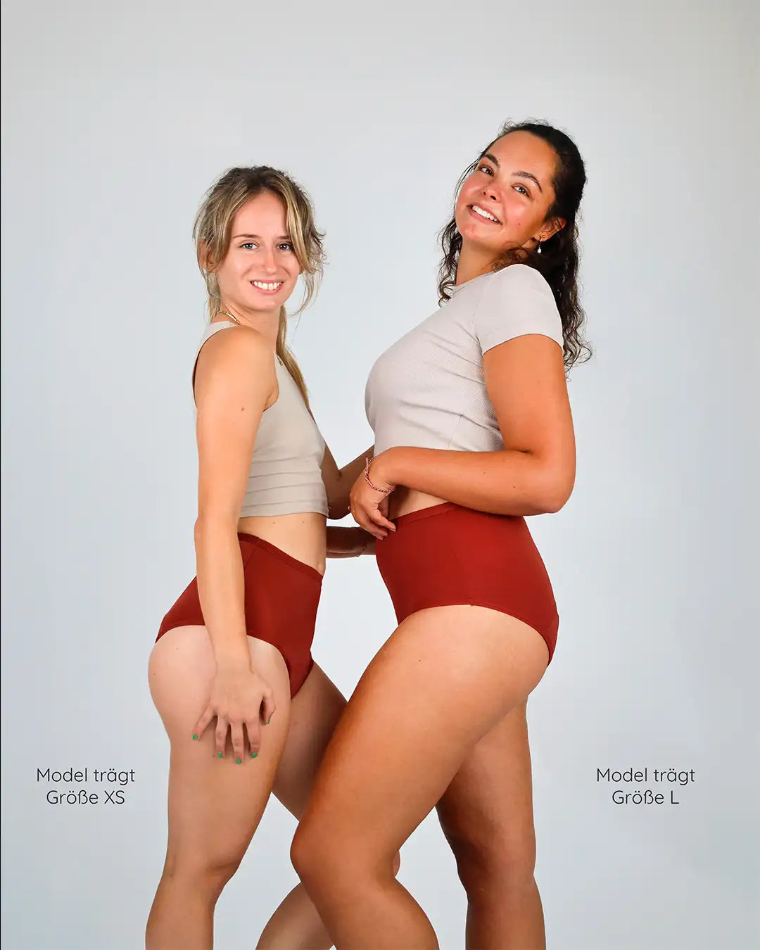 Der Periodenslip in der Seitenansicht. Der eingenähte Einsatz mit dem 4 Schichten System saugt das Menstruationsblut perfekt auf.