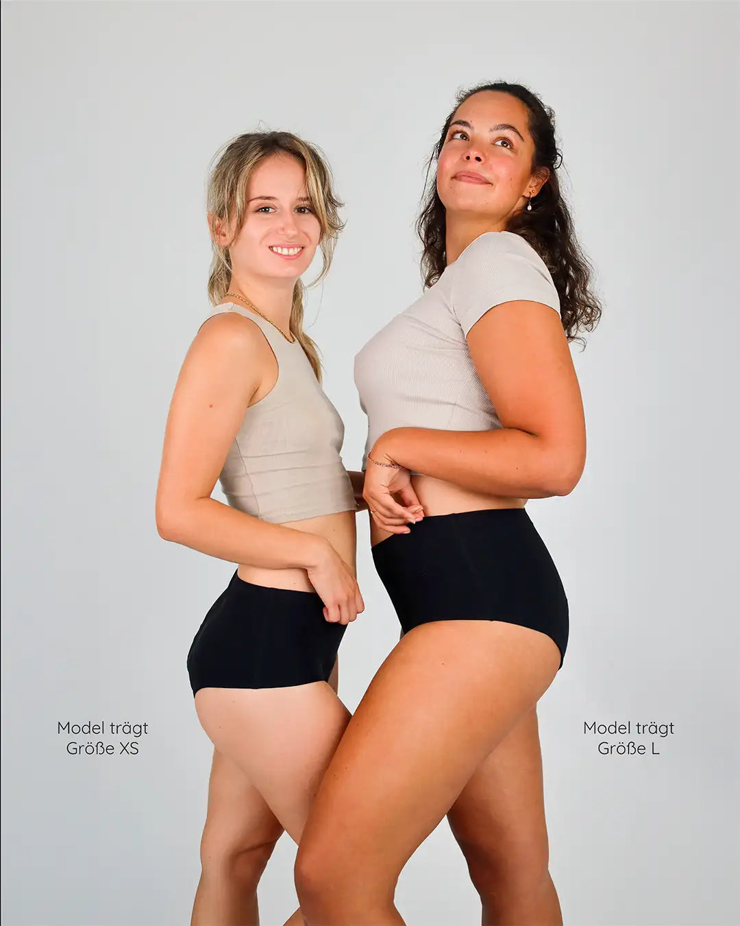 Unsere Periodenunterwäsche Modelle im Größen-Überblick. Es gibt die Größen XS - XL hier zu sehen. Die Farben unserer verschiedenen Modelle mit Auslaufschutz. Sie sind vegan & bio, biozidfrei. Nachhaltige Periodenunterwäsche jetzt kaufen.