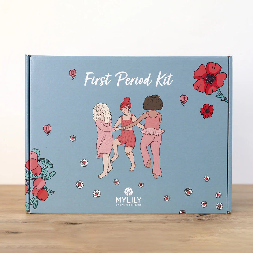 Mit dem MYLILY First Period Kit bist du perfekt auf deine erste Periode vorbereitet. Es bietet Aufklärung und erste Produkte für junge Mädchen* und Eltern. Erste Periode Box von MYLILY.