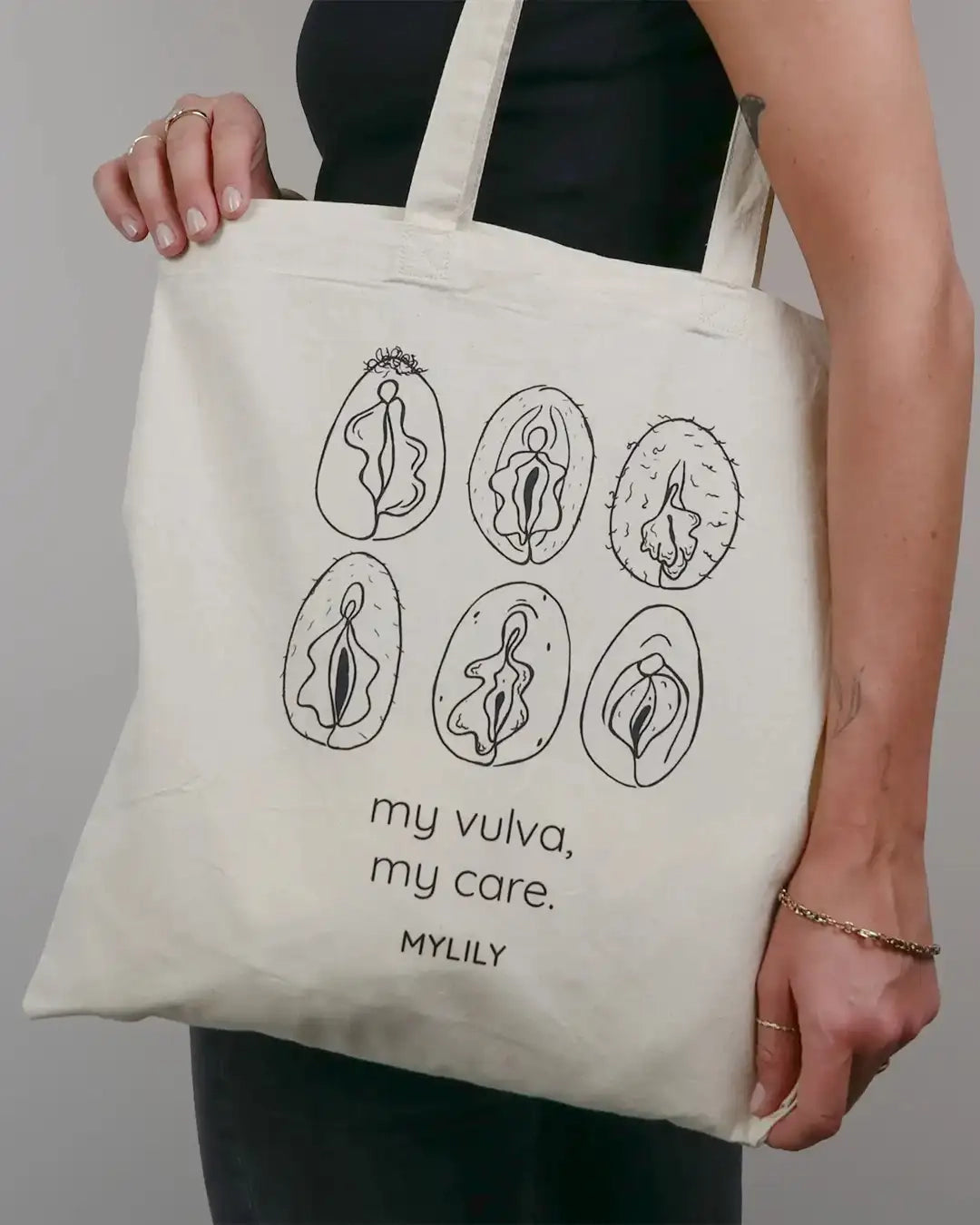 Jutebeutel aus Bio-Baumwolle mit Vulva Illustrationen.