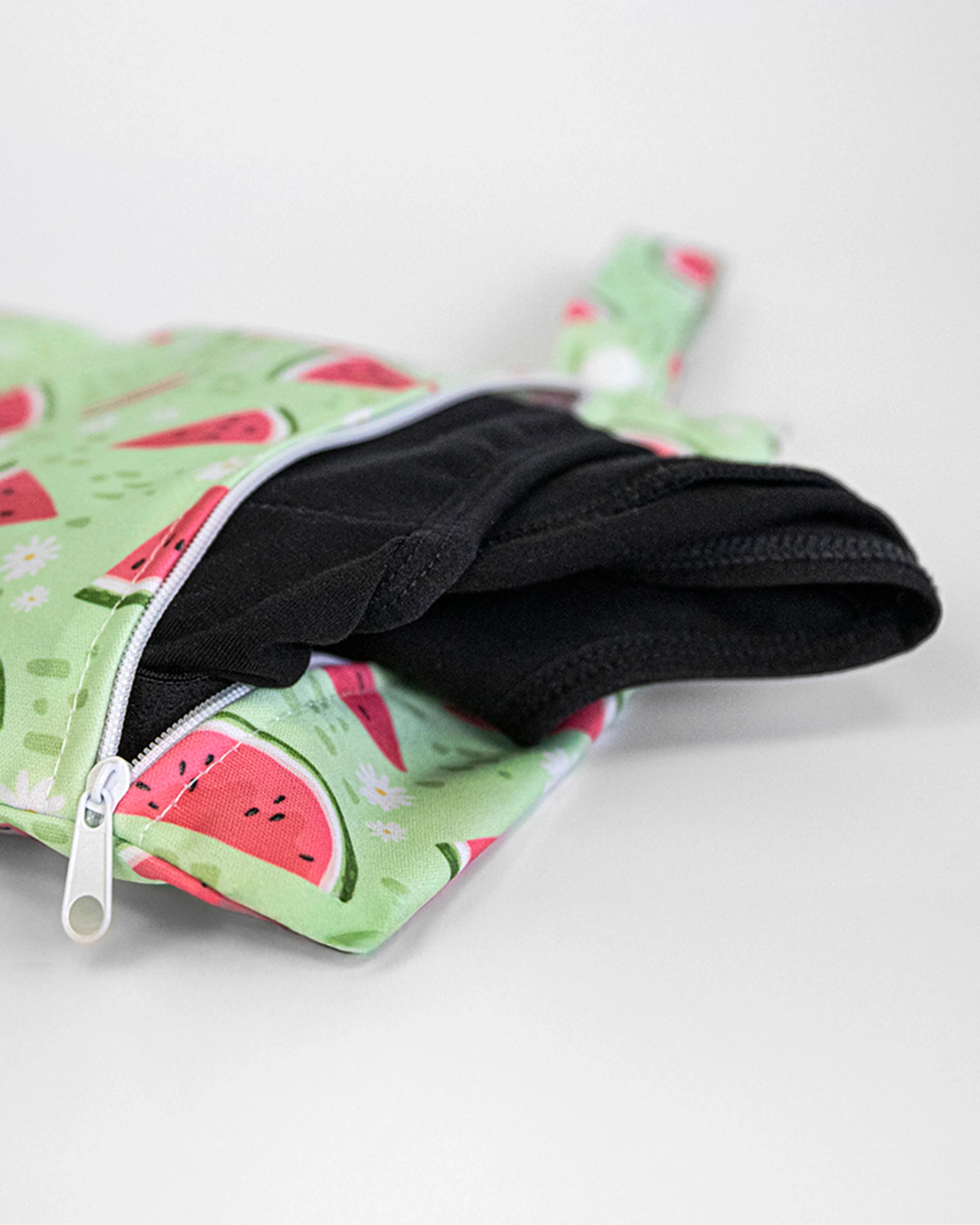 Die Wetbag ist super geeignet für Periodenunterwäsche und Schwimmsachen. Praktisch für Teens mit Erster Periode.