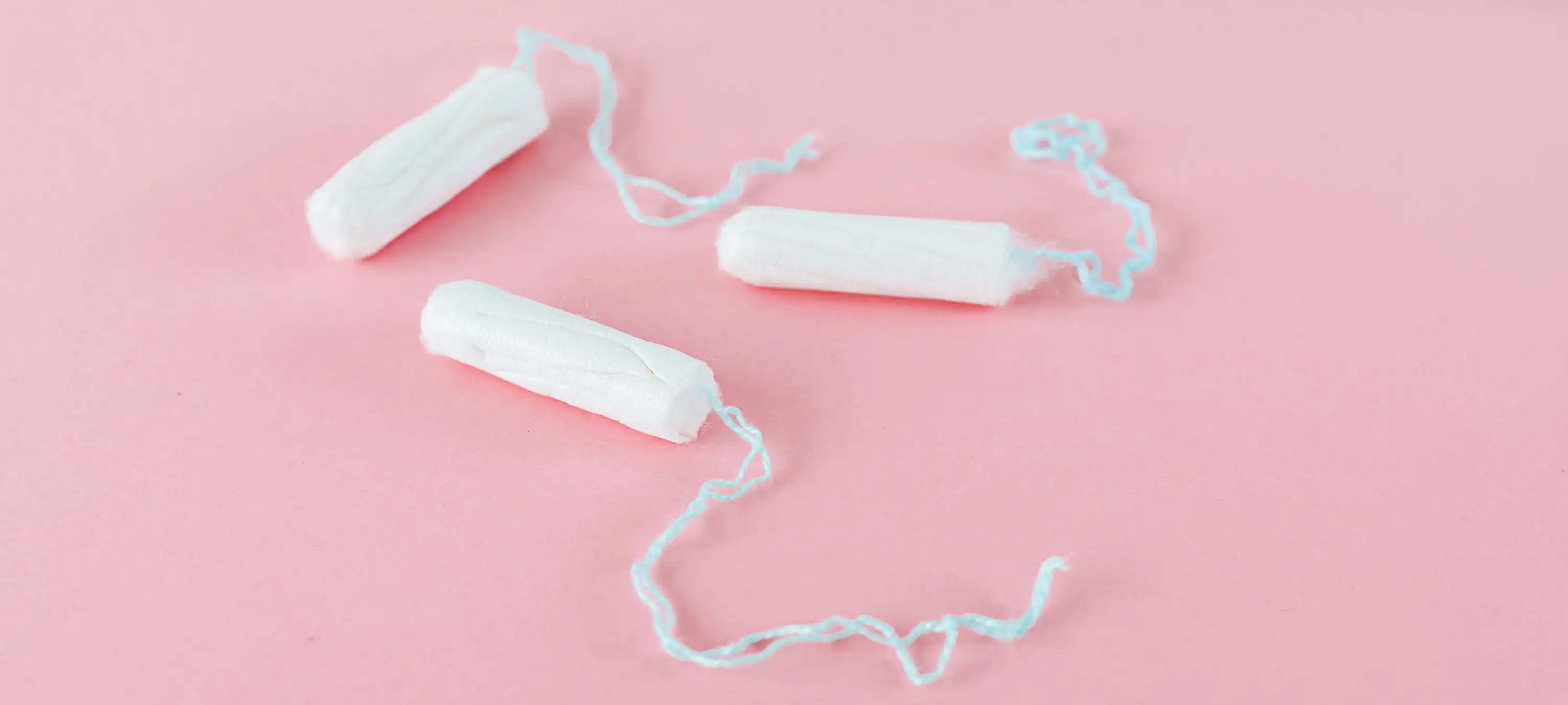 Es sind MYLILY Bio Tampons abgebildet für eine Periode ohne Plastik.