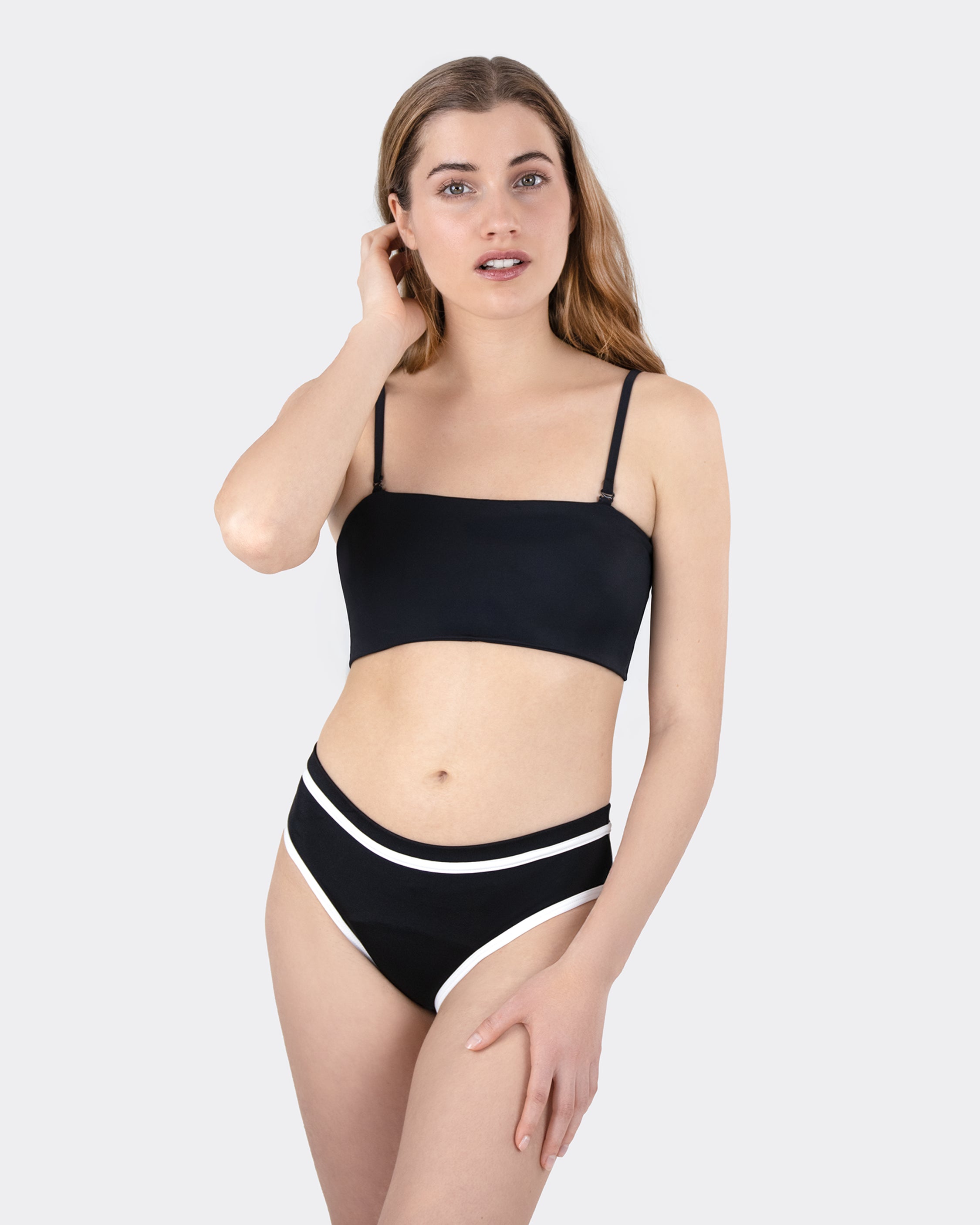 MYLILY Teens Bikini Set Schwarz-Weiß – Perioden Bikini Hose mit Bandeau-Oberteil, Frontansicht