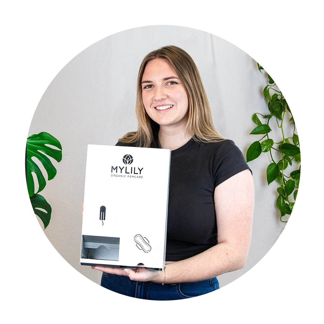 Jessica ist für unsere B2B Kund*innen zuständig und unseren Tamponspender.