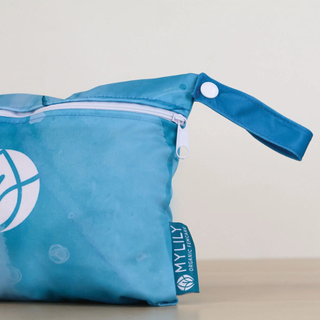 Die MYLILY Wetbag klein. Super praktisch für Periodenunterwäsche, Perioden Bikinis oder Stoffwindeln. Jetzt kaufen #grösse_s