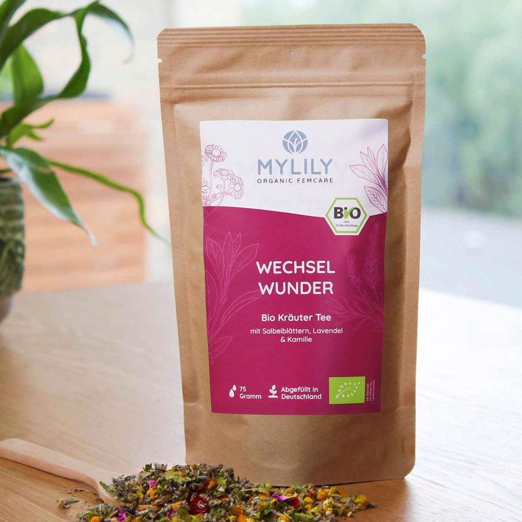 Wechselwunder Bio-Tee mit Salbeiblättern, Lavendel und Kamille für Entspannung während der Wechseljahre.